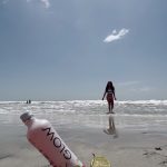 Piper Rockelle Instagram - it’s giving beach glow…✨🍒 @drinkglow #glowhydration #letsglow #glowpartner #glowpartner Beach Glow