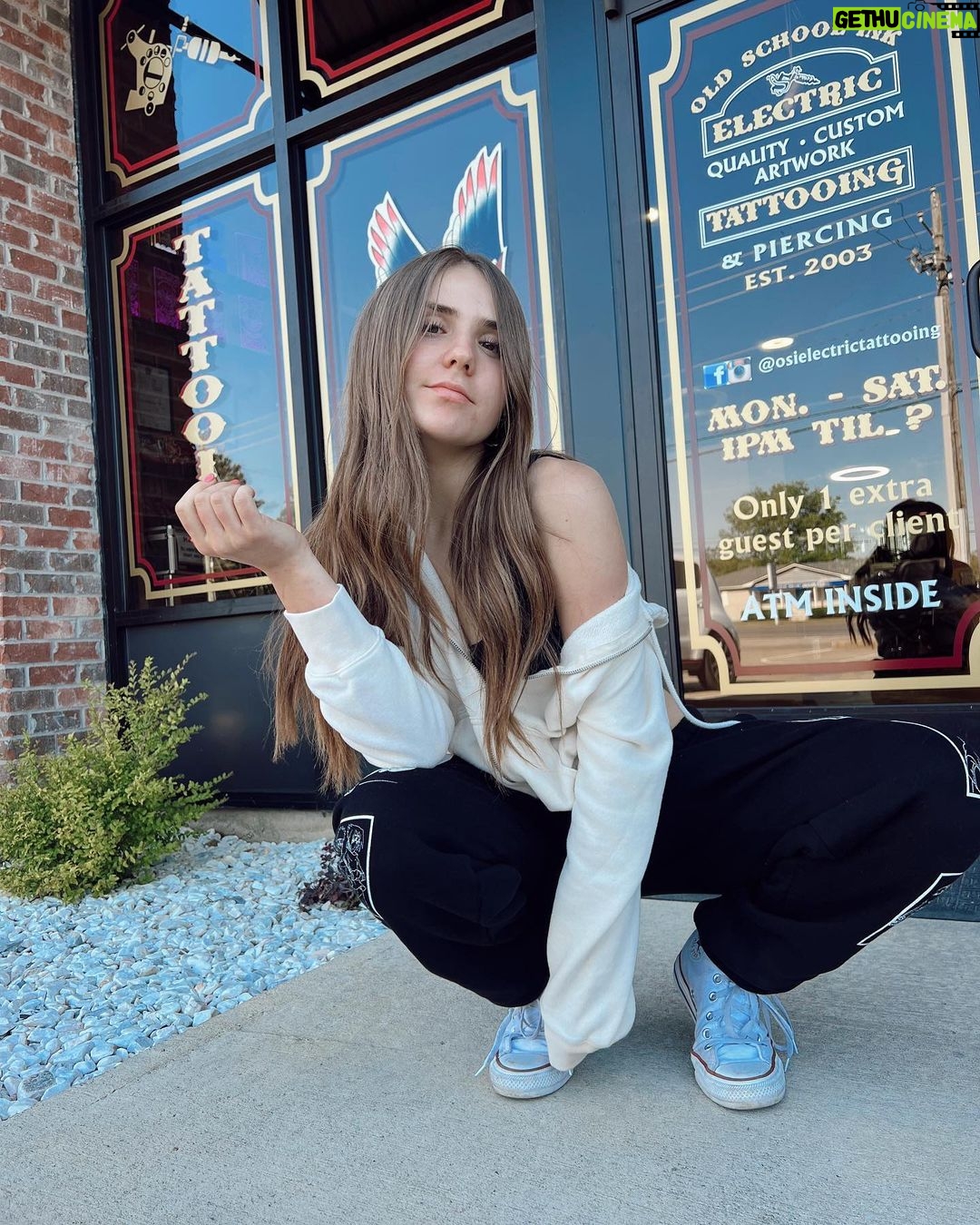 Piper Rockelle Instagram - permanently 🍒🦅 ⚓️ Southside, Alabama