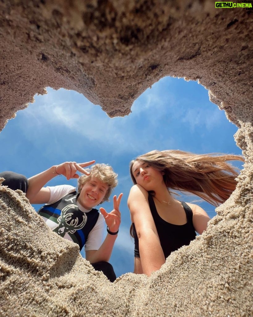 Piper Rockelle Instagram - best for last 💋☀️🫶🏼 @itsmelev Venice Beach
