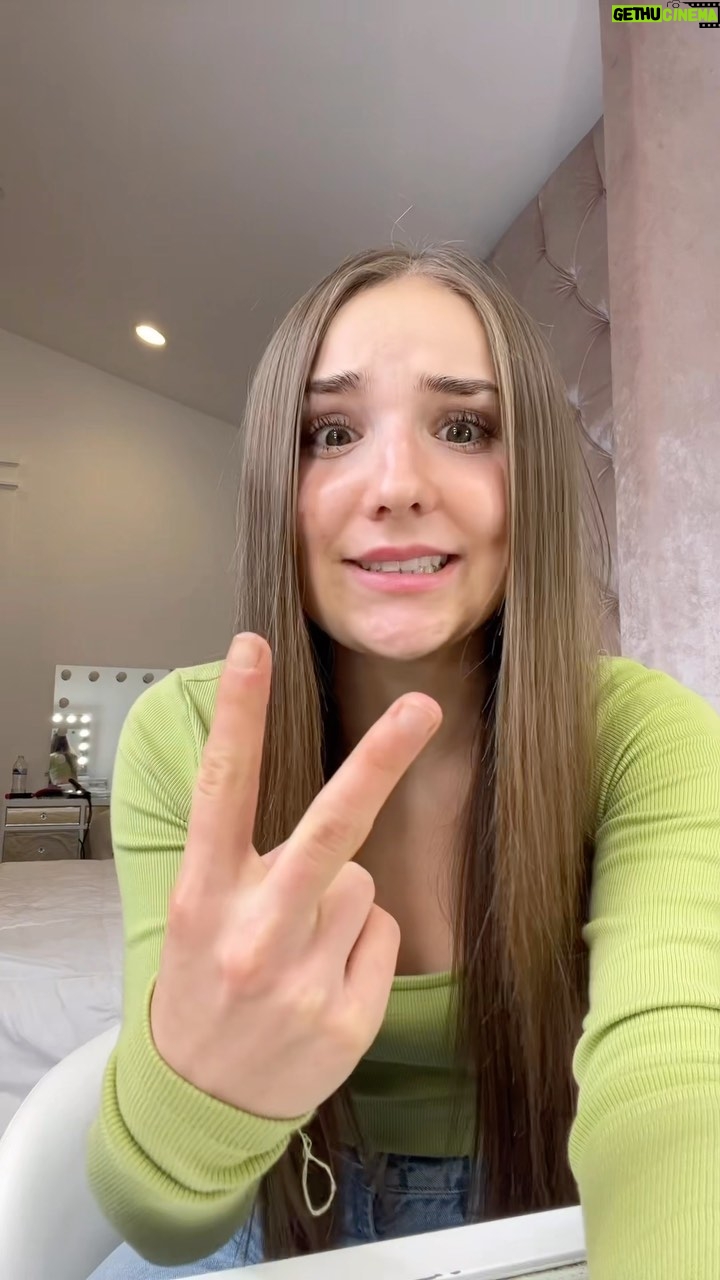 Piper Rockelle Instagram - i wish i would have had @stridetutoring when I was preparing to graduate early!! 🎓 #stridepartner #onlinetutoring #virtualtutoring #onlinetutors #academictutoring Use my code PIPERFREETUTORNOV for 1 free tutoring session with Stride 🥰