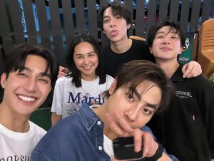 Pirapat Watthanasetsiri Instagram - One day on theEarth challenge 🌏 Ep.10 🤎❤️💛🤍🍊
.

#TheearthonEarth
