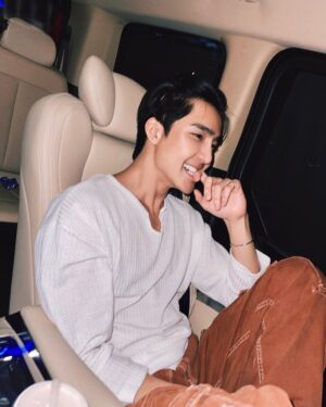Pirapat Watthanasetsiri Instagram - 🍀🫠