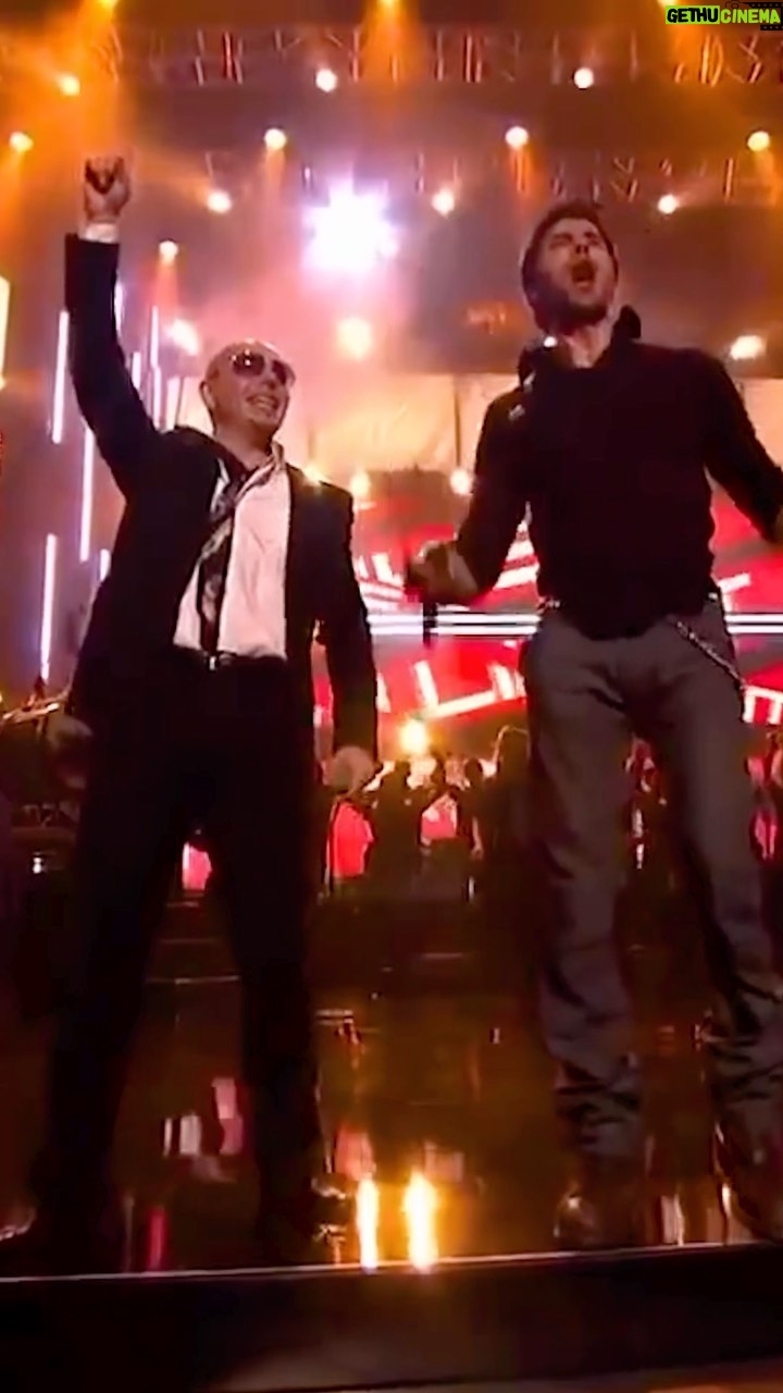 Pitbull - 102.6K Likes - #fbf! Can’t wait to hit the road again with @enriqueiglesias and @ricky_martin this Fall on #TheTrilogyTour daleeee