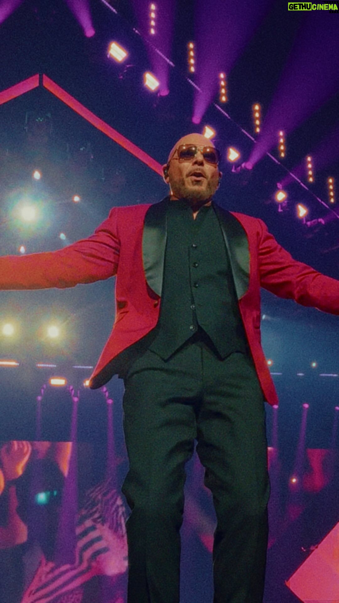 Pitbull Instagram - The world is yourssss 🌎 #TheTrilogyTour starts back up again TONIGHT in Fresno, who’s ready?!