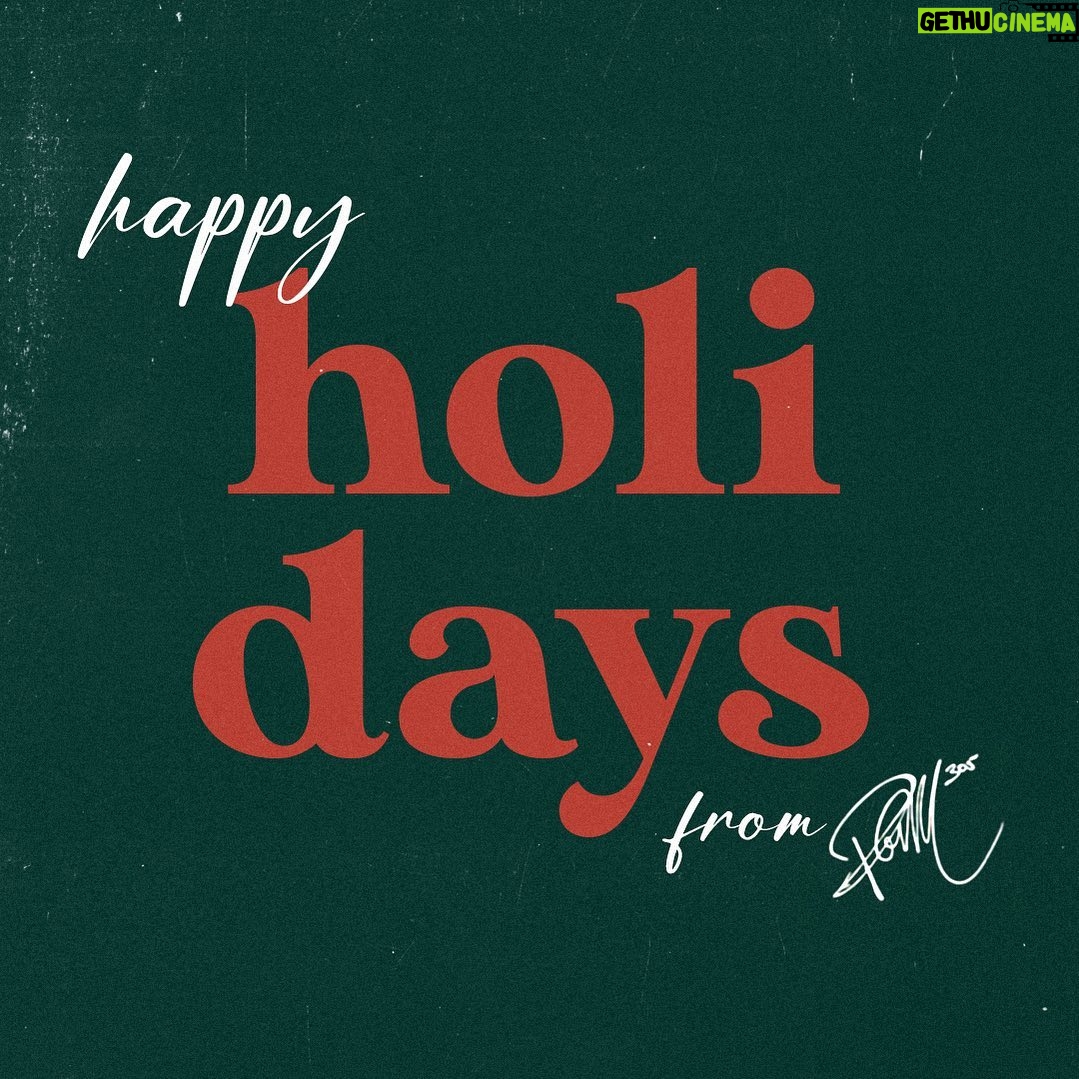 Pitbull Instagram - Happy Holidays to you and yours, daleee 🎄