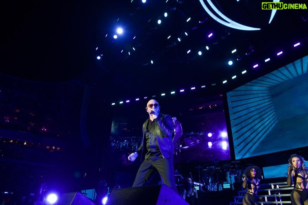 Pitbull Instagram - Head over to my YouTube to tap into my @ATT Playoff Playlist Live! performance. Dalleeee #ATTPlayoffPlaylist