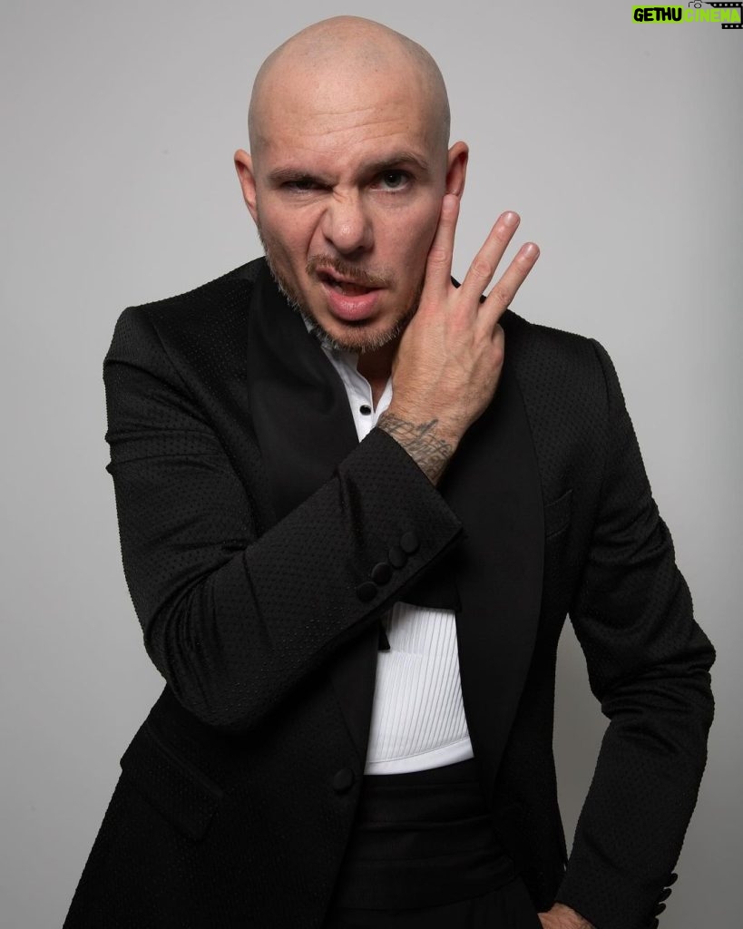 Pitbull Instagram - Happy 305 Day, dalllleeee
