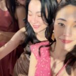 Pitchanart Sakakorn Instagram - พวกเราในนาม พัชราภากรุ๊ป (พรมแดงในตำนาน) มาร่วมอวยพรเจ้าบ่าวเจ้าสาวนะคะ ♥️🫣😬@aum_patchrapa @apitsada #leeflukeeverafter Siam Kempinski Hotel Bangkok