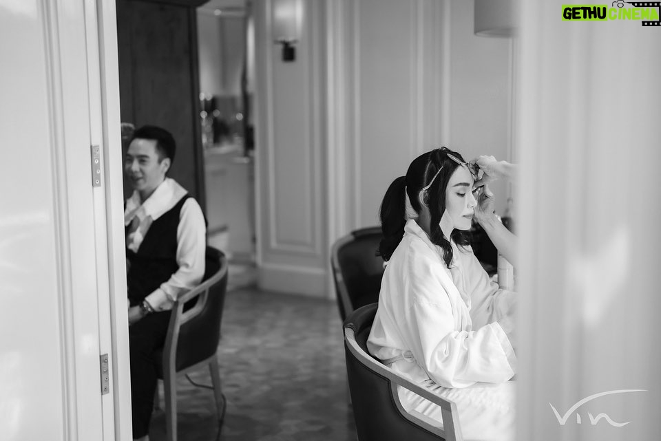 Pitchanart Sakakorn Instagram - #ก็ว่าจะไม่รัก 💄 @pom_vinij 👩🏻 @katemossholiday 👗 @narong_official 📷 @vinbuddy Grand Hyatt Erawan Bangkok