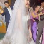 Pitchanart Sakakorn Instagram - แต่งงานมาครบ1 เดือนแล้วค่า ไม่อยากจะเชื่อเลย♥️💍👰🏻‍♀️ ปล.คิดถึงทุกๆคนในวันนั้น #ก็ว่าจะไม่รัก