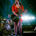 Pitty Instagram – o show de ontem foi um daqueles momentos que a gente leva pra vida, uma multidão cantando e vibrando alto e lindo. Recife, te 💜! 

e se liga e já prepara aí que hoje ainda tem no Polo Várzea, 00h30 ✊✨

📸@stephaniexhahne Recife, Pernambuco, Brasil