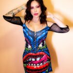 Pitty Instagram – me vesti de psicodelia nordestina para me jogar no carnaval de Olinda e hoje a gente se encontra aqui em Recife: 01h, no Marco Zero. 💜🔥

💄 @natstracieri
📸 @stephaniexhahne Olinda, Pernambuco, Brasil