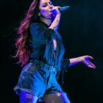 Pitty Instagram - que honra fazer parte dessa comemoração dupla. com @alanis e o clássico Jagged Little Pill, e nós na turne de ACNXX. que noite 💜 📸 @stephaniexhahne São Paulo, Brazil