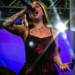Pitty Instagram - VRÁÁ ✨ João Pessoa e a quentura energética lá no alto 💜 #ACNXX 📸 @stephaniexhahne