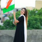 Piyanka Mongia Instagram - So many people might have forgotten, but I never will, the colorful flag of my country, furls so high. Happy Independence Day🇮🇳 . . #happyindependenceday #independenceday #freedom #piyankamongia #piyanka_mongia