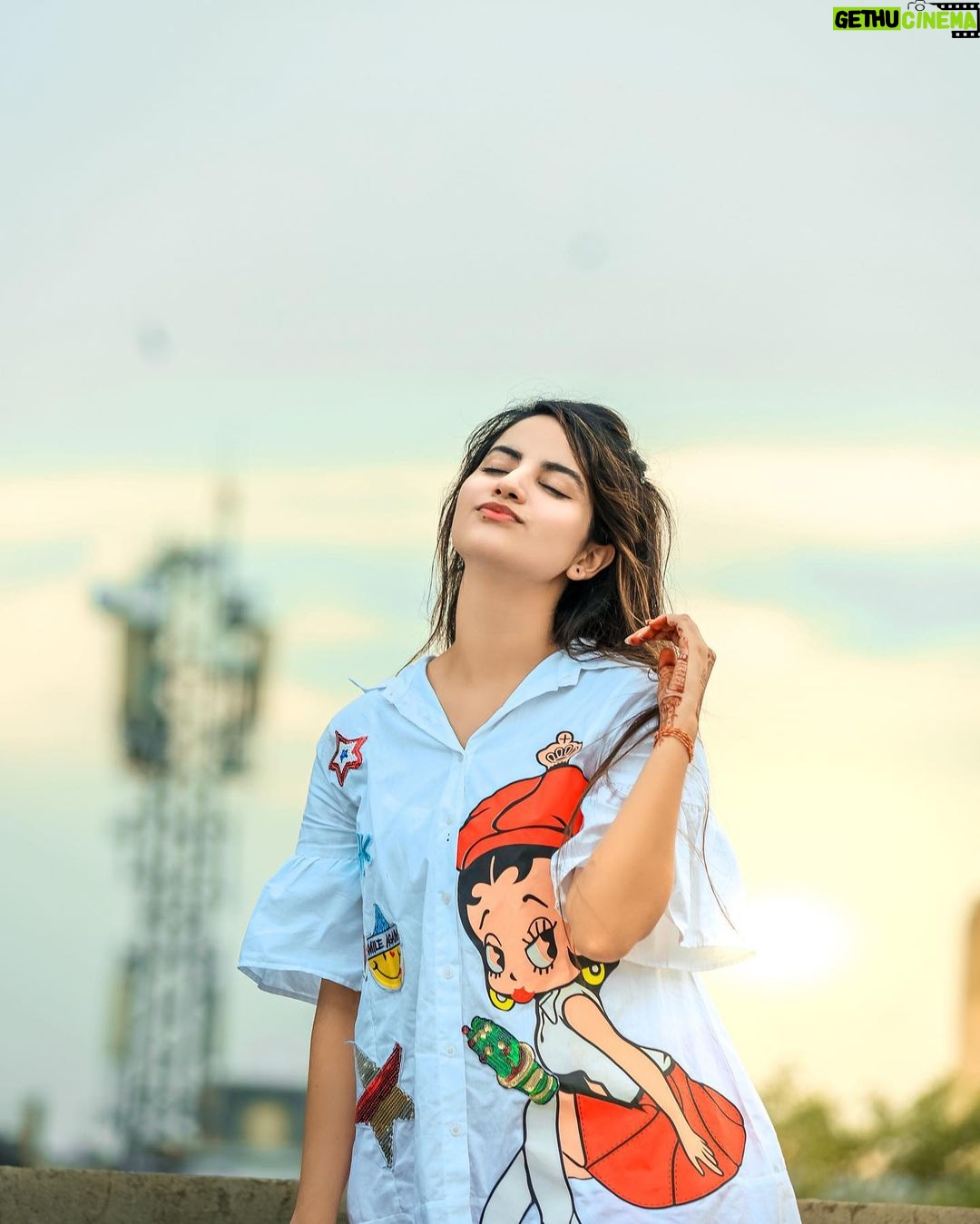 Piyanka Mongia Instagram - Which One is your Favourite?❤️ Mine is 4th😍 . . . #piyanka_mongia #piyankians #piifam . . #keepsupporting #keepgoing #keeploving #keepmotivating #kbye #instadaily #instagood #instagram #insta #instamood #instafashion #fashion #fashionblogger #fashionstyle #fashionista #fashionphotography #fashionable #fashiongram #lifestyle #lifestyleblogger #lifestylephotography #lifestylebloggers #lifestylemodel #punjab