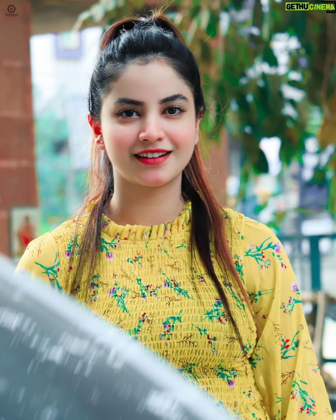 Piyanka Mongia Instagram - मुस्कुराहटें झूठी भी हुआ करती है इंसान को देखना नहीं, समझना सीखो🌹 . . . #piyanka_mongia #piyankians #piifam . . #keepsupporting #keepgoing #keeploving #keepmotivating #kbye #instadaily #instagood #instagram #insta #instamood #instafashion #fashion #fashionblogger #fashionstyle #fashionista #fashionphotography #fashionable #fashiongram #lifestyle #lifestyleblogger #lifestylephotography #lifestylebloggers #lifestylemodel #punjab
