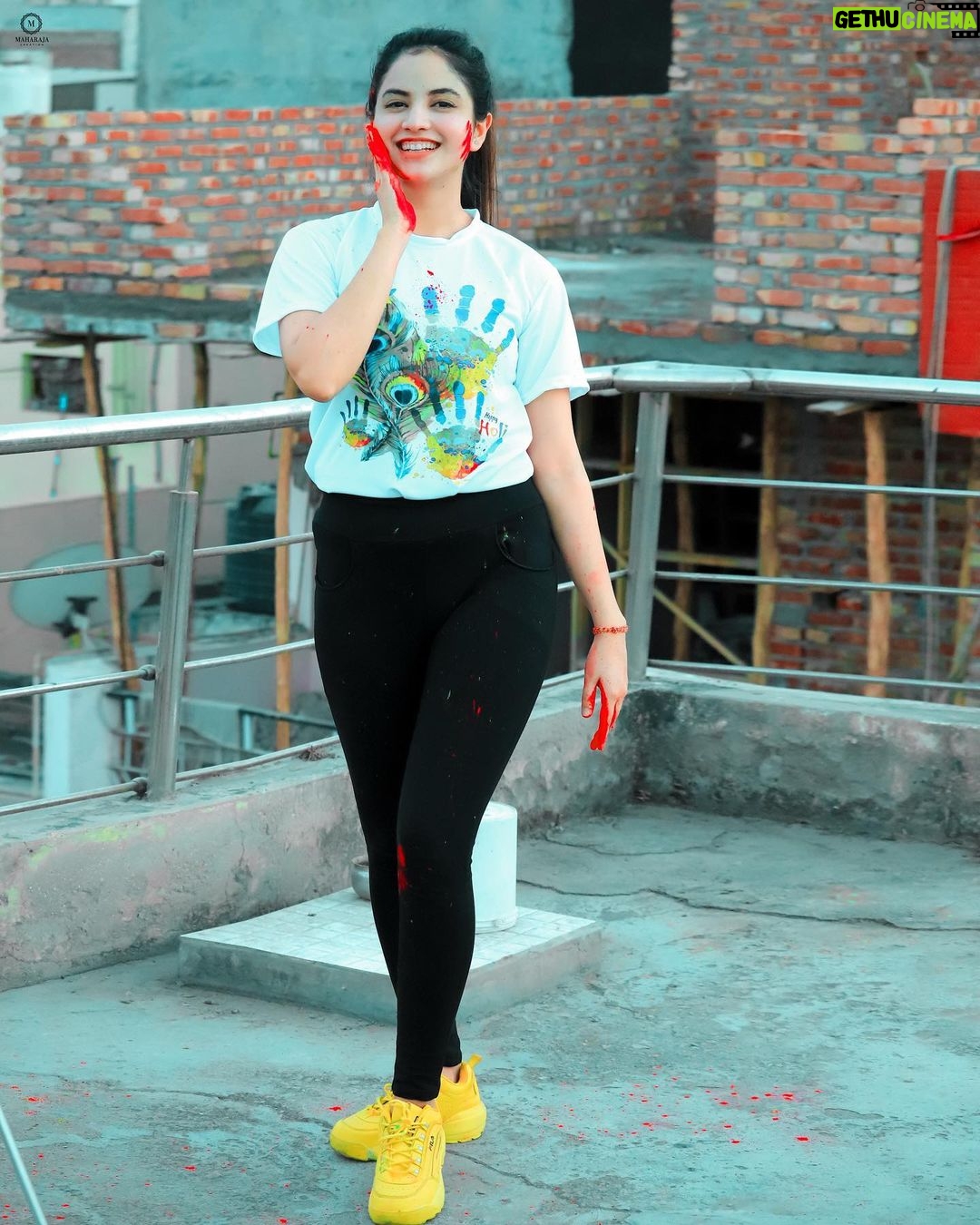Piyanka Mongia Instagram - My Favourite Color Is “RED”❤️What’s Yours??🙈❤️ . . . #piyanka_mongia #piyankians #piifam . . #keepsupporting #keepgoing #keeploving #keepmotivating #kbye #instagram #insta #instamood #instafashion #fashion #fashionblogger #fashionphotography #fashionable #fashiongram #holi #happyholi #holifestival #lifestyleblogger #lifestylephotography #lifestylebloggers #lifestylemodel #punjab