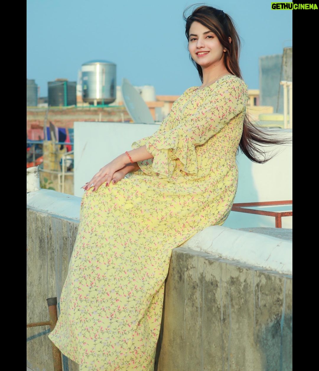 Piyanka Mongia Instagram - My hair is the crown I never take off and Do you know “Girl with good hair and full of secrets”🤫😉 . . . #piyanka_mongia #piyankians #piifam . . #keepsupporting #keepgoing #keeploving #keepmotivating #kbye #instadaily #instagood #instagram #insta #instamood #instafashion #fashion #fashionblogger #fashionstyle #reels #fashionphotography #fashionable #fashiongram #reelitfeelit #lifestyleblogger #lifestylephotography #reelkarofeelkaro #lifestylemodel #punjab