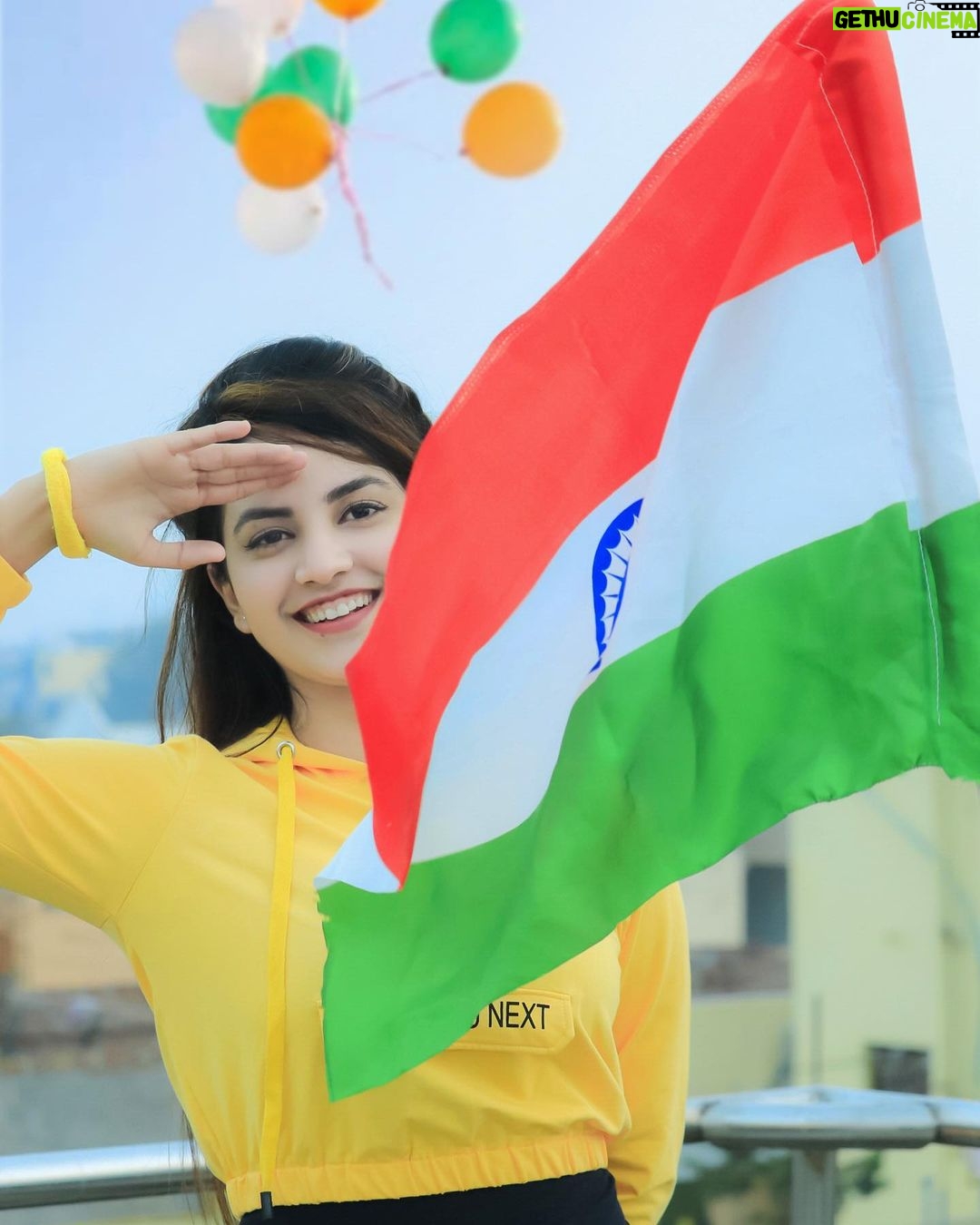 Piyanka Mongia Instagram - Proud To Be An Indian🇮🇳 . . #piyanka_mongia #piyankians #piifam . . #happyrepublicday #republicday #republicdayindia #happyrepublicday🇮🇳 #happyrepublicday🇮🇳🇮🇳