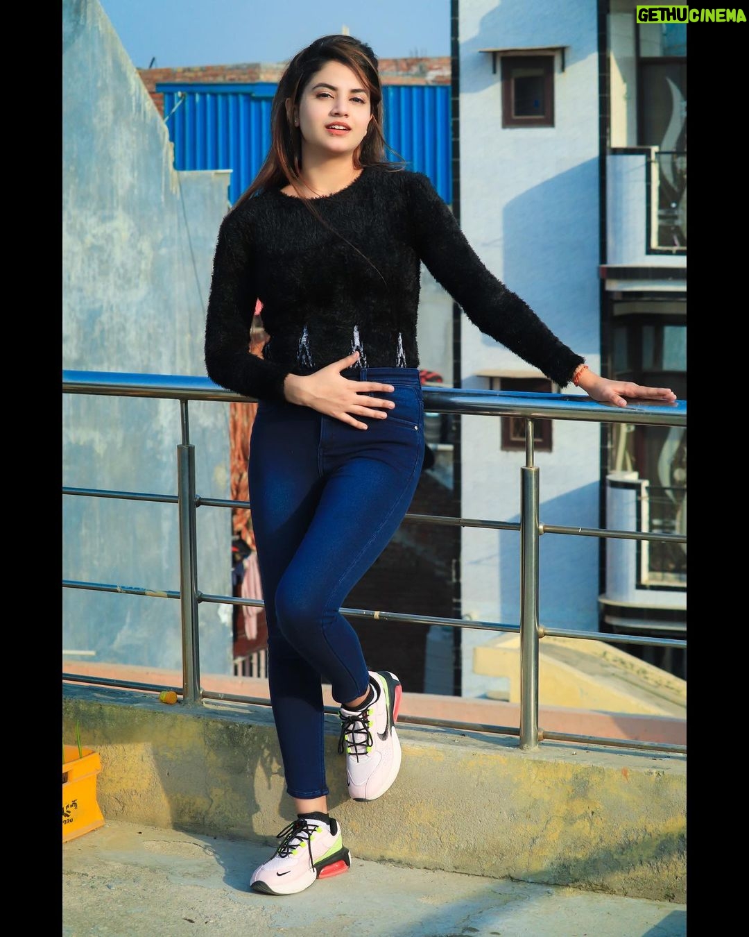 Piyanka Mongia Instagram - I know that I’m the best. Don’t know about the rest😉#throwback . . . #piyanka_mongia #piyankians #piifam . . #keepsupporting #keepgoing #keeploving #keepmotivating #kbye #instadaily #instagood #instagram #insta #instamood #instafashion #fashion #fashionblogger #fashionstyle #reels #fashionphotography #fashionable #fashiongram #reelitfeelit #lifestyleblogger #lifestylephotography #reelkarofeelkaro #lifestylemodel #punjab
