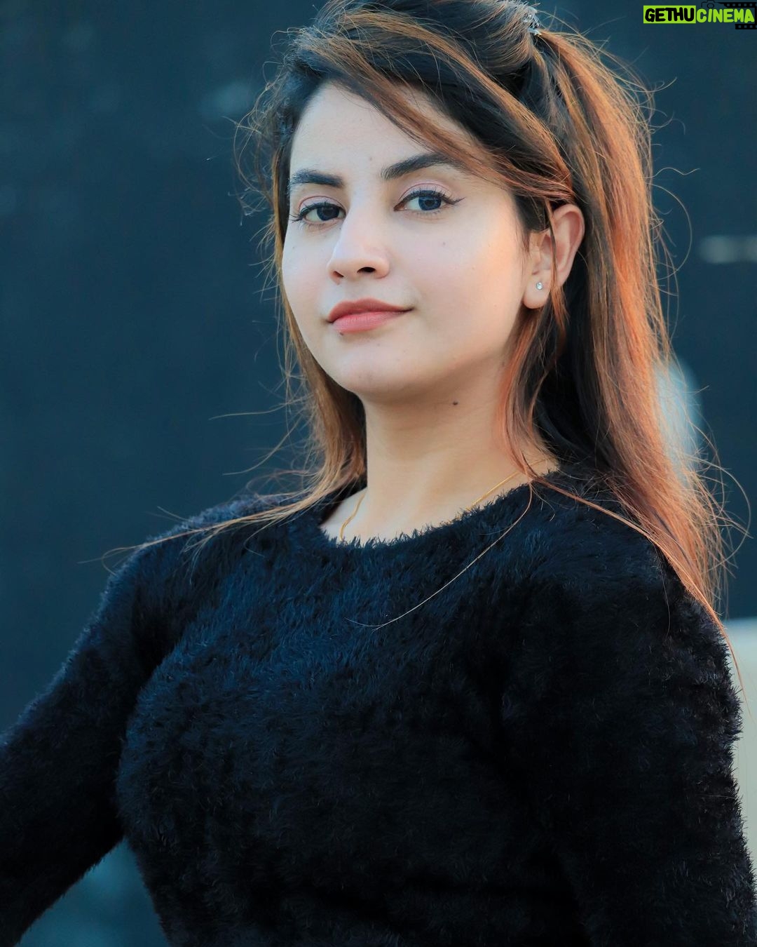 Piyanka Mongia Instagram - Pal Pal Dil Ke Paas..❤️ . . . . . . #piyanka_mongia #piyankians #piifam . . #keepsupporting #keepgoing #keeploving #keepmotivating #kbye #instadaily #instagood #instagram #insta #instamood #instafashion #fashion #fashionblogger #fashionstyle #reels #fashionphotography #fashionable #fashiongram #reelitfeelit #lifestyleblogger #lifestylephotography #reelkarofeelkaro #lifestylemodel #punjab