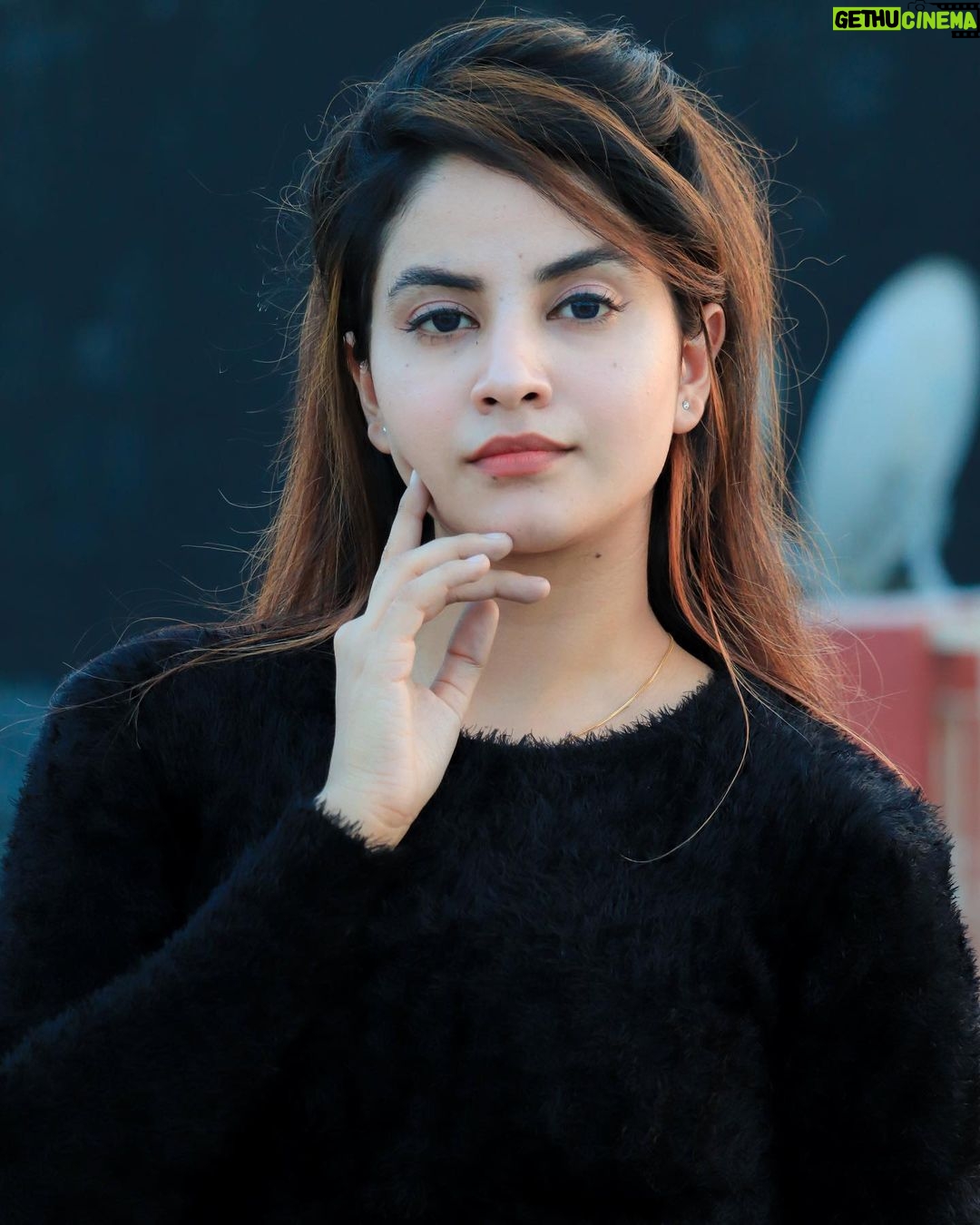 Piyanka Mongia Instagram - Pal Pal Dil Ke Paas..❤️ . . . . . . #piyanka_mongia #piyankians #piifam . . #keepsupporting #keepgoing #keeploving #keepmotivating #kbye #instadaily #instagood #instagram #insta #instamood #instafashion #fashion #fashionblogger #fashionstyle #reels #fashionphotography #fashionable #fashiongram #reelitfeelit #lifestyleblogger #lifestylephotography #reelkarofeelkaro #lifestylemodel #punjab