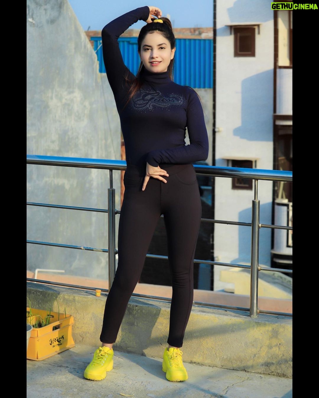 Piyanka Mongia Instagram - Classy Enough??π₯ . . . #piyanka_mongia #piyankians #piifam . . #keepsupporting #keepgoing #keeploving #keepmotivating #kbye #instadaily #instagood #instagram #insta #instamood #instafashion #fashion #fashionblogger #fashionstyle #fashionista #fashionphotography #fashionable #fashiongram #lifestyle #lifestyleblogger #lifestylephotography #lifestylebloggers #lifestylemodel #punjab