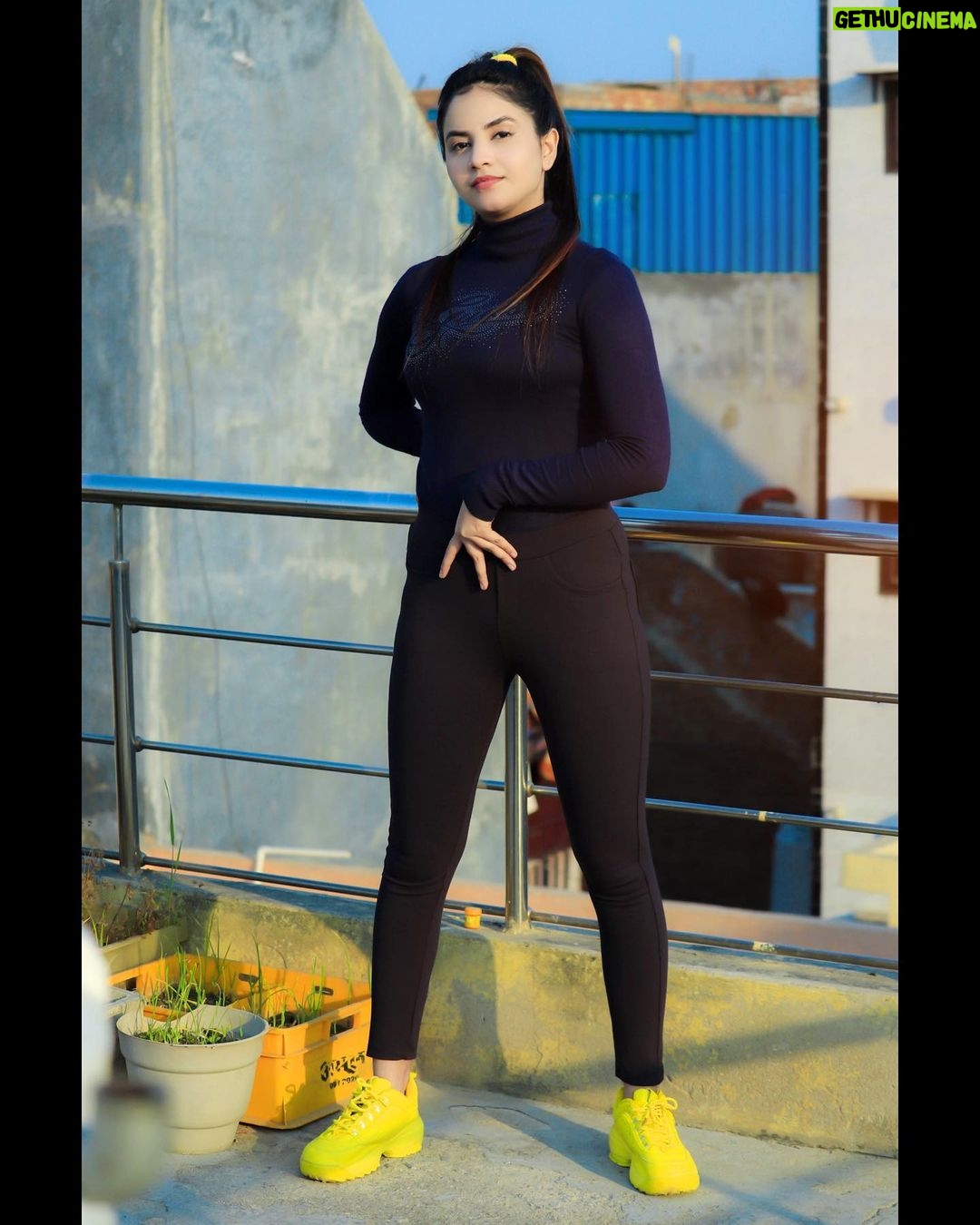 Piyanka Mongia Instagram - Classy Enough??π₯ . . . #piyanka_mongia #piyankians #piifam . . #keepsupporting #keepgoing #keeploving #keepmotivating #kbye #instadaily #instagood #instagram #insta #instamood #instafashion #fashion #fashionblogger #fashionstyle #fashionista #fashionphotography #fashionable #fashiongram #lifestyle #lifestyleblogger #lifestylephotography #lifestylebloggers #lifestylemodel #punjab