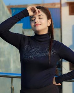 Piyanka Mongia Instagram - कुछ लोग सिंगल इसीलिए भी होते है क्यूँकि, वो प्यार के साथ मज़ाक़ नहीं करते 🌹✍🏻 . . #piyanka_mongia #piyankians #piifam . . #keepsupporting #keepgoing #keeploving #keepmotivating #kbye #instadaily #instagood #instagram #insta #instamood #instafashion #fashion #fashionblogger #fashionstyle #fashionista #fashionphotography #fashionable #fashiongram #lifestyle #lifestyleblogger #lifestylephotography #lifestylebloggers #lifestylemodel #punjab