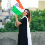 Piyanka Mongia Instagram - So many people might have forgotten, but I never will, the colorful flag of my country, furls so high. Happy Independence Day🇮🇳 . . #happyindependenceday #independenceday #freedom #piyankamongia #piyanka_mongia