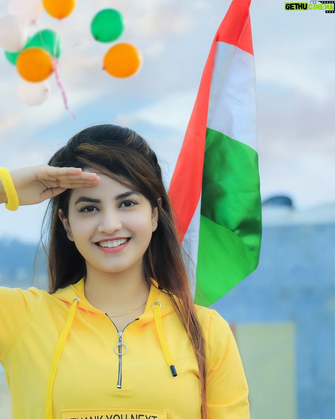 Piyanka Mongia Instagram - Jai Hind, Jai Bharat🇮🇳 And We must be free not because we claim freedom, but because we practice it😎🇮🇳🔥 . . #piyanka_mongia #piyankians #piifam . . #happyrepublicday #republicday #republicdayindia