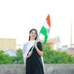 Piyanka Mongia Instagram - So many people might have forgotten, but I never will, the colorful flag of my country, furls so high. Happy Independence Day🇮🇳 . . #happyindependenceday #independenceday #freedom #piyankamongia #piyanka_mongia