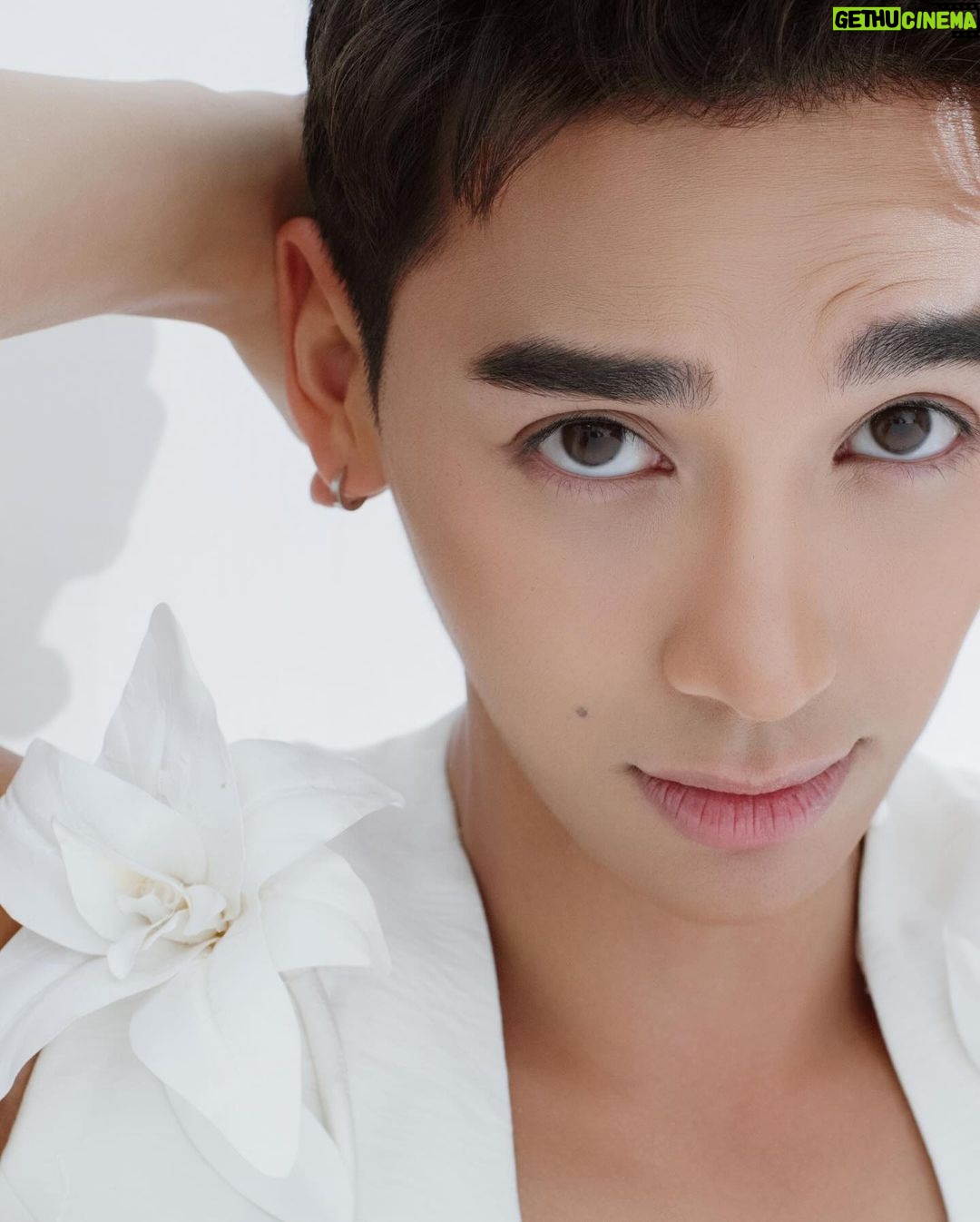 Plastique Tiara Instagram - ChΓ o em β’ π· @tringhia_nemotion π @phambaoluan π @justxi1405 π @quan_thelittlemerman