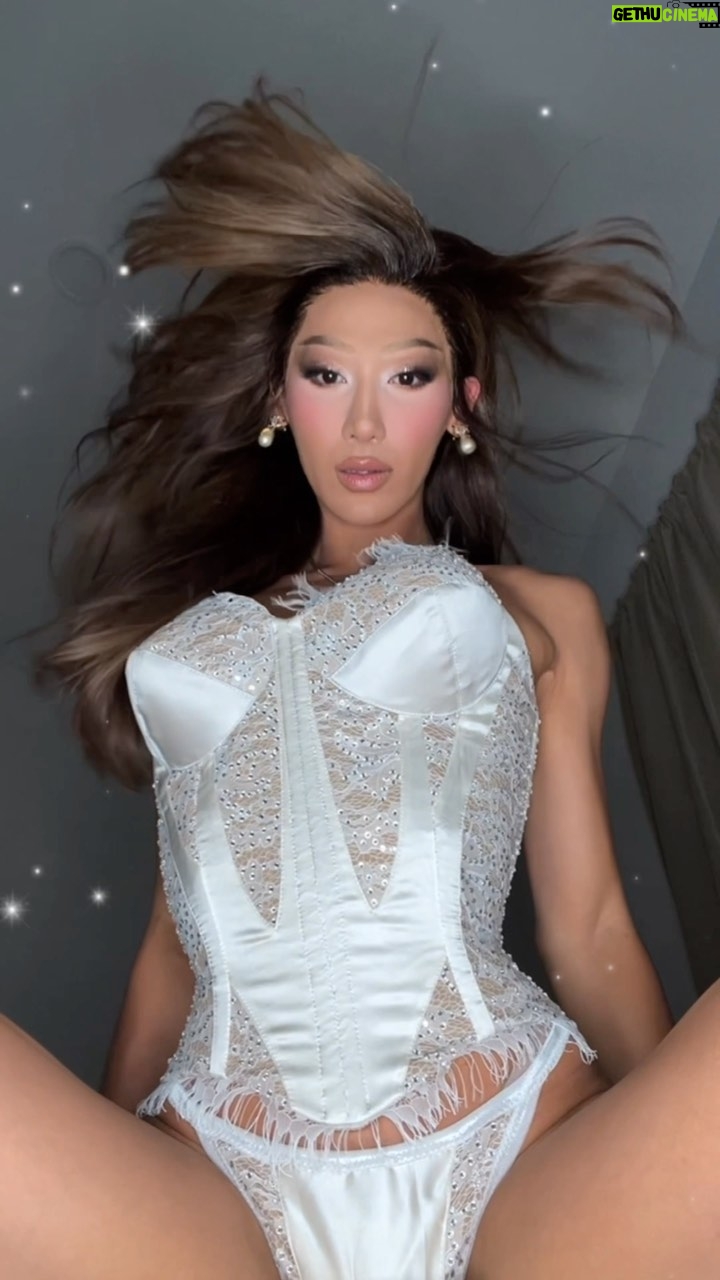 Plastique Tiara Instagram - 😷 #drag #transformation
