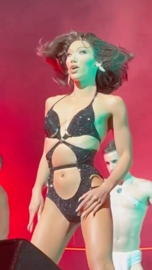 Plastique Tiara Instagram - It’s showtime @werqtheworld