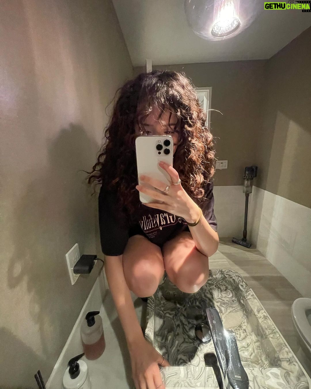Pokimane Instagram - feeling more n more like myself 🌞 Somewhere on Earth