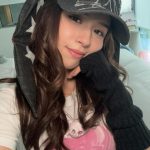 Pokimane Instagram - 🐰👖 ! OMG