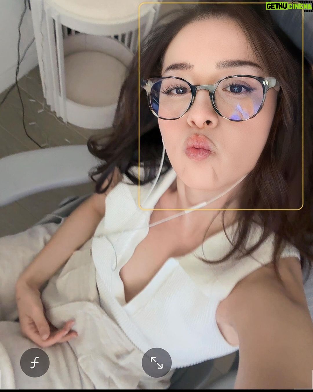 Pokimane Instagram - the real me 🤓☝🏻 Roman Empire