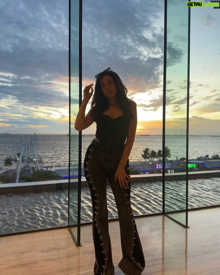 Pokimane Instagram - my bank acct & my body: good figure 💗 S Maison at Conrad Manila