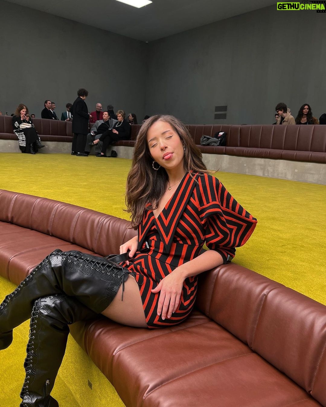 Pokimane Instagram - baby’s first @gucci show 🥹 still can’t wrap my head around the fact that i, just a wee streamer, was flown out to milan, dressed head to toe in gucci & got to experience an amazing show front row 😭 and it all started from staying up too late streaming video games while my mom yelled at me for being too loud 🤫 very grateful for this life & everyone that cares to keep up with me :) much love! 🫶🏻 #GucciFW23 #MFW