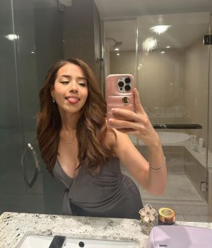 Pokimane Instagram - don’t worry bout a thing 🫶🏻