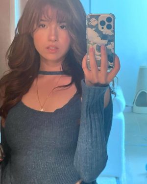 Pokimane Instagram - the bangs are bangin’