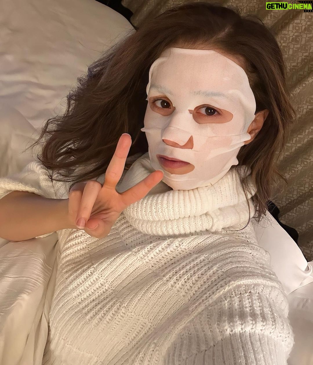 Pokimane - 574.7K Likes - don’t worry bout a thing 🫶🏻