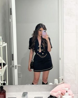 Pokimane Instagram - last night :) 🖤