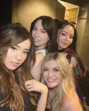Pokimane Instagram - last night :) 🖤