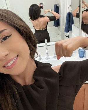 Pokimane Instagram - my outfit pics turned into progress pics 😂