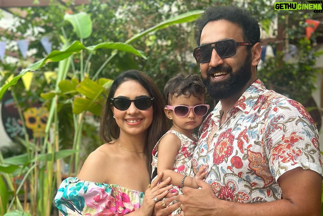 Pooja Banerjee Instagram - Happy 7 my love @sandeepsejwal 🧿❤️