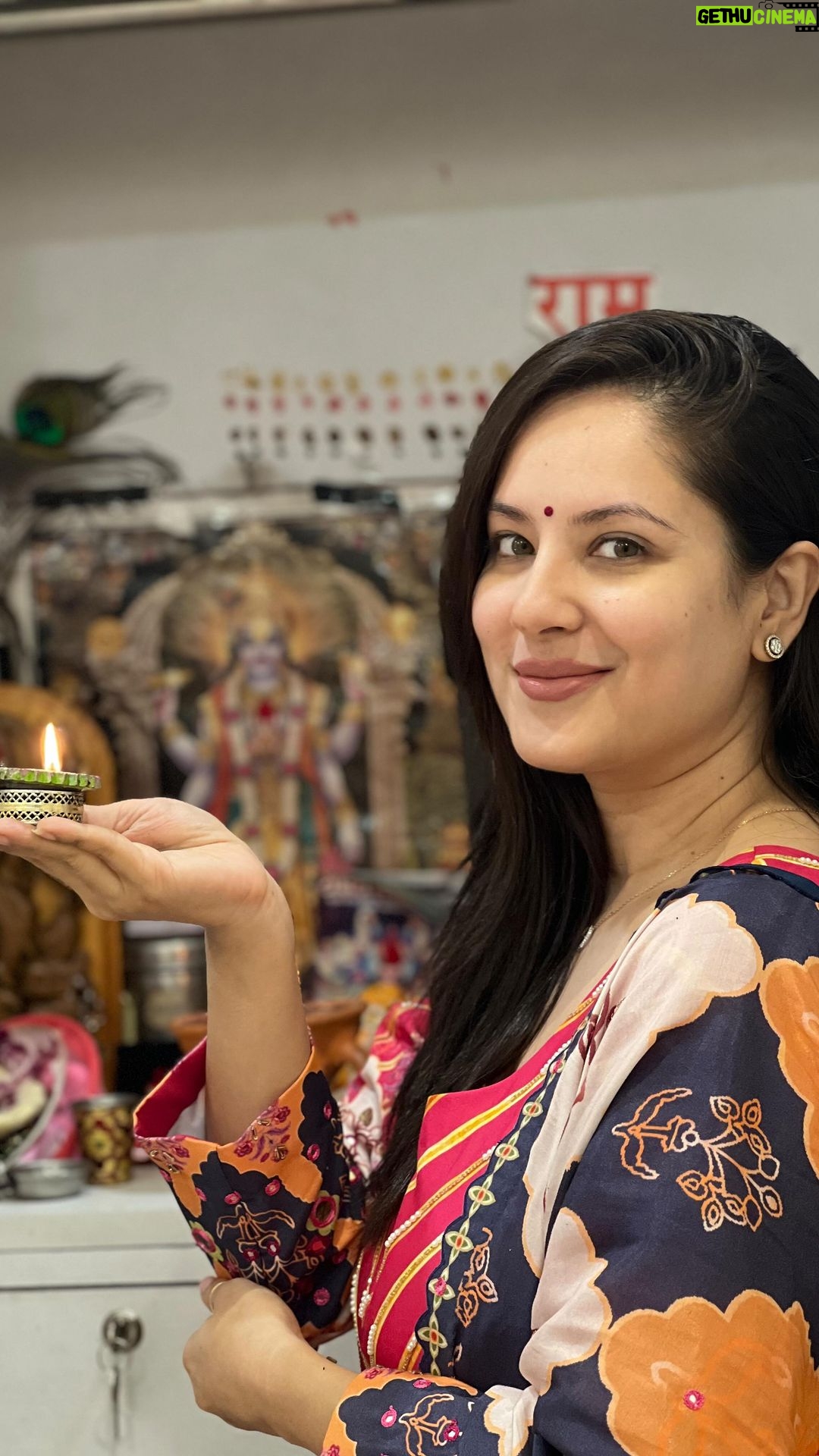 Pooja Bose Instagram - Shubh deepawali πͺ Aaj Sahi mayne me raam Ji ghar wapas aye hai ππ» Jai Siya Raamππ»ππ»