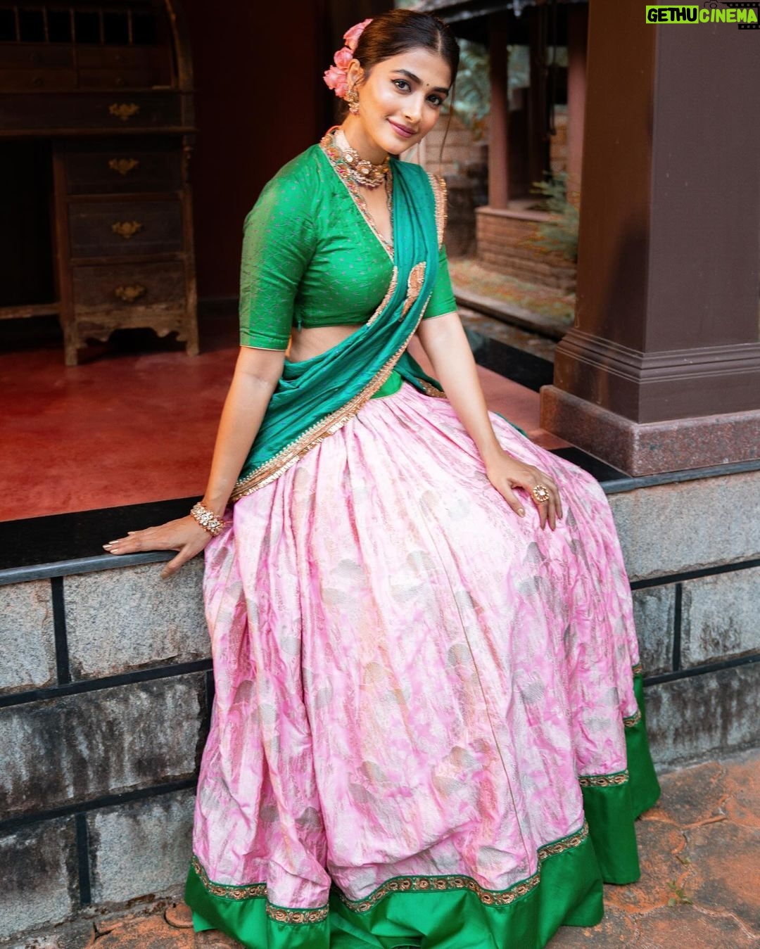 Pooja Hegde Instagram - Tutti frutti cutie pattootie βΊοΈππ #served #halfsareelove Udupi, Karnataka
